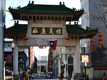 Minutes to boston's chinatown